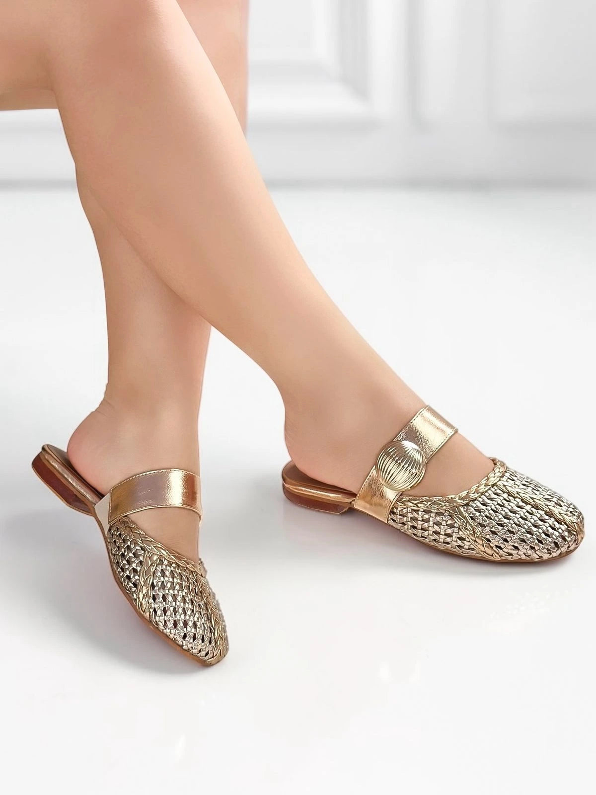VERONICA FLATS