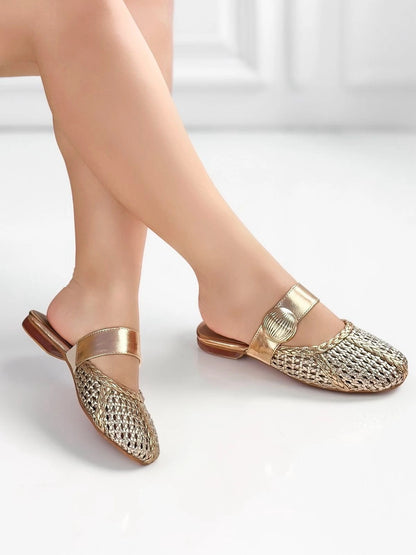 VERONICA FLATS